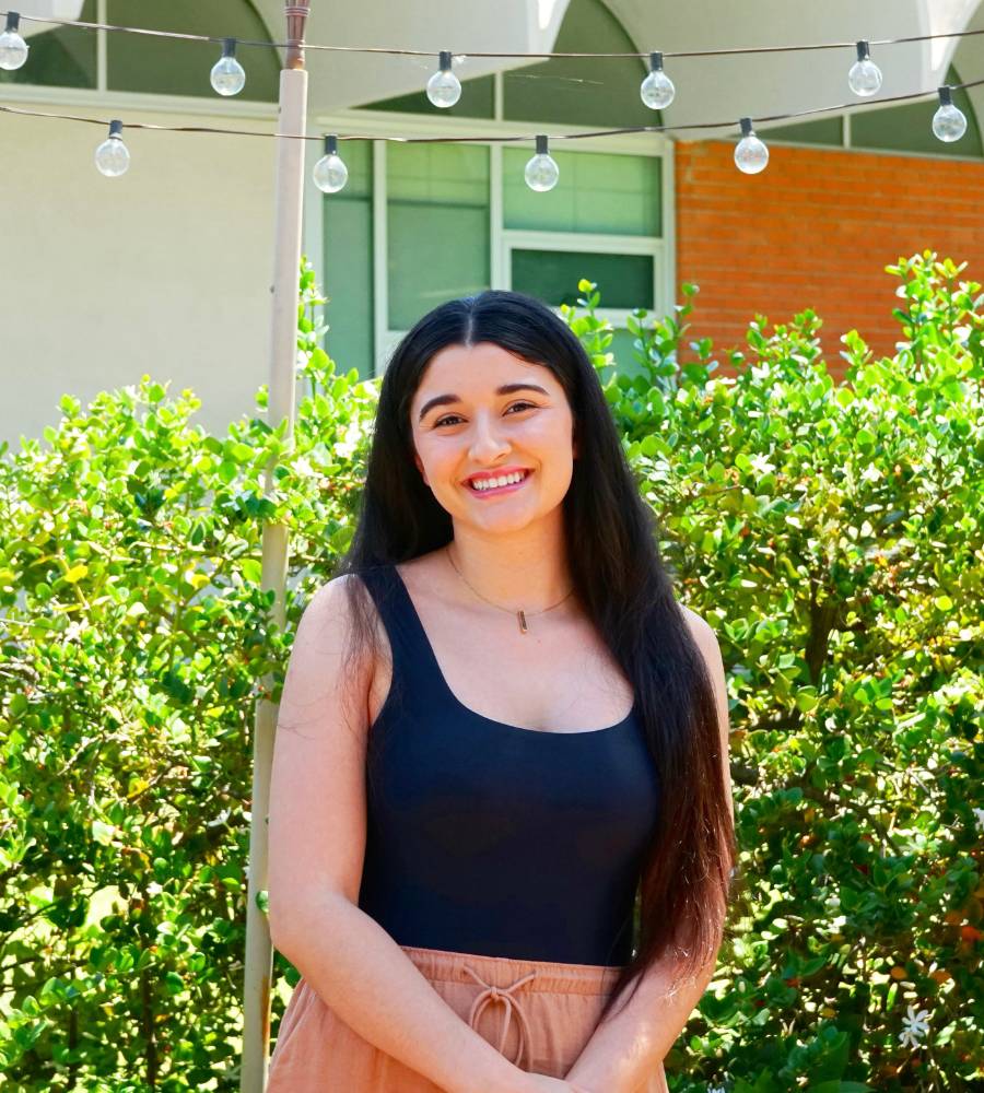 Elizabeth Arias Elizabeth Arias