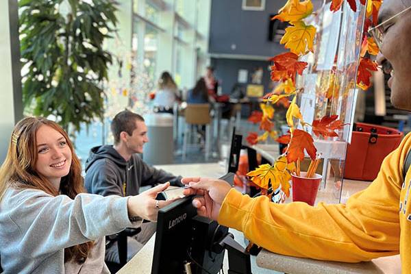 Students at info desk